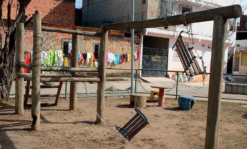 Praça em Fazenda Coutos é alvo de vandalismo e reforma deve custar R$ 18 mil