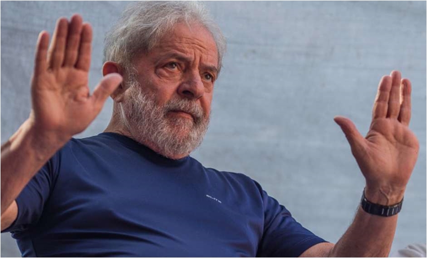 Em artigo em jornal americano, Lula diz ser vítima de &#8220;golpe da direita&#8221;