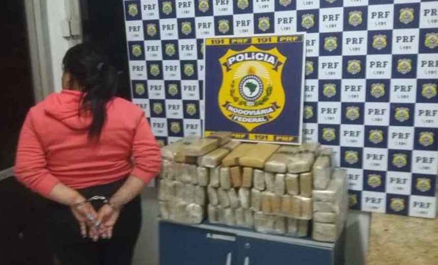 Mulher é presa transportando mais de 50Kg de maconha em Vitória da Conquista