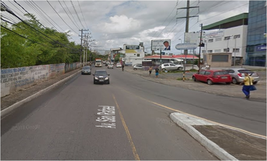 Colisão de veículo em poste, obriga mudança de trânsito na Av.São Rafael; saiba mais