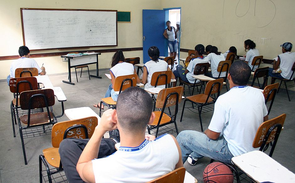 Candidatos ao governo, Ideb preocupante e propostas para a educação