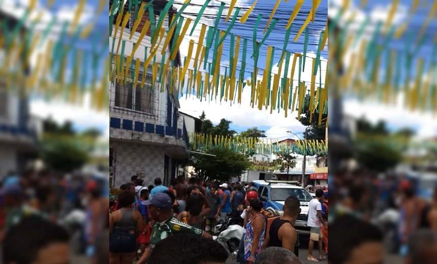 Homem é esfaqueado após assalto no Caminho de Areia; suspeito acaba agredido