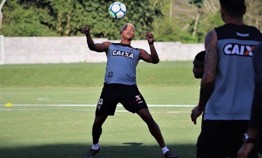 Evolução defensiva do Vitória dá novo ânimo ao time no Brasileirão