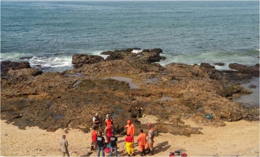 Família de mineiro afogado no Rio Vermelho chega a Salvador para reconhecer corpo