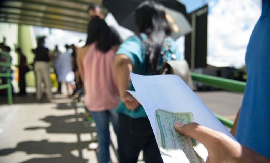 Partidos políticos se reúnem para decidir posição no segundo turno