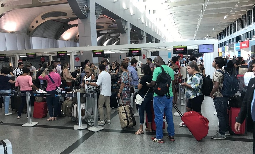 Apagão gera atrasos de voos e transtornos no aeroporto de Salvador