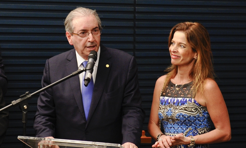 Esposa de Eduardo Cunha, Cláudia Cruz é xingada na Barra; caso parou na delegacia