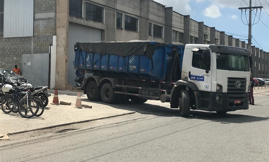 Urgente! Pelo menos dois corpos são achados em container de lixo, suspeita polícia