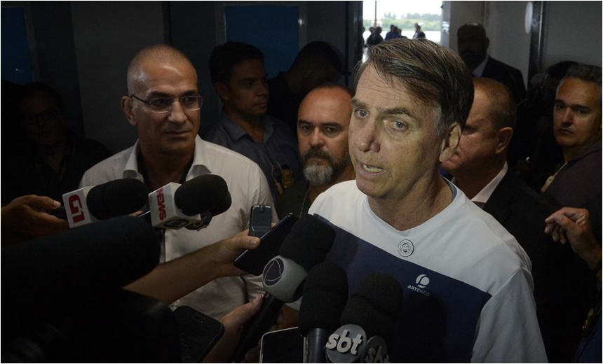 Petrobras pode ser privatizada em parte, diz Bolsonaro