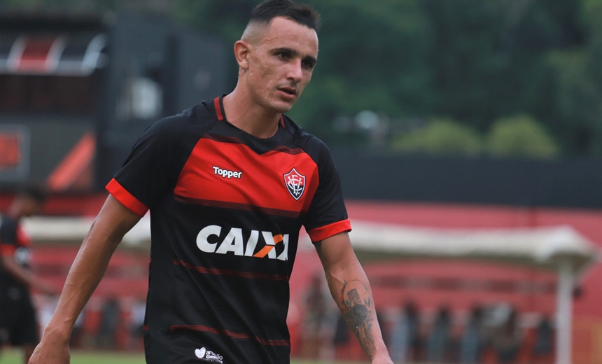 Vitória é rebaixado para a Série B após empate entre Corinthians e Chapecoense