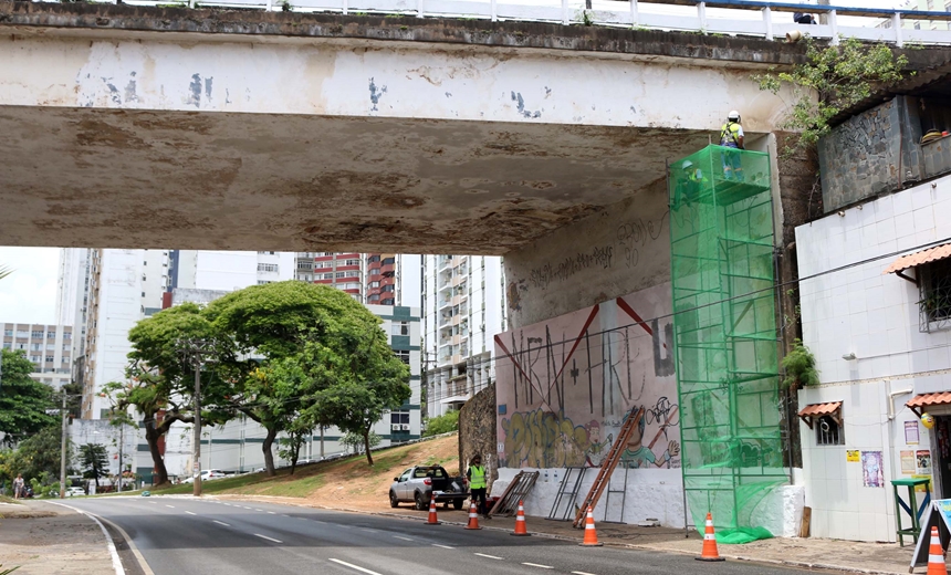 Prefeitura inicia recuperação de viaduto no centro da cidade e ponte, em Jaguaribe