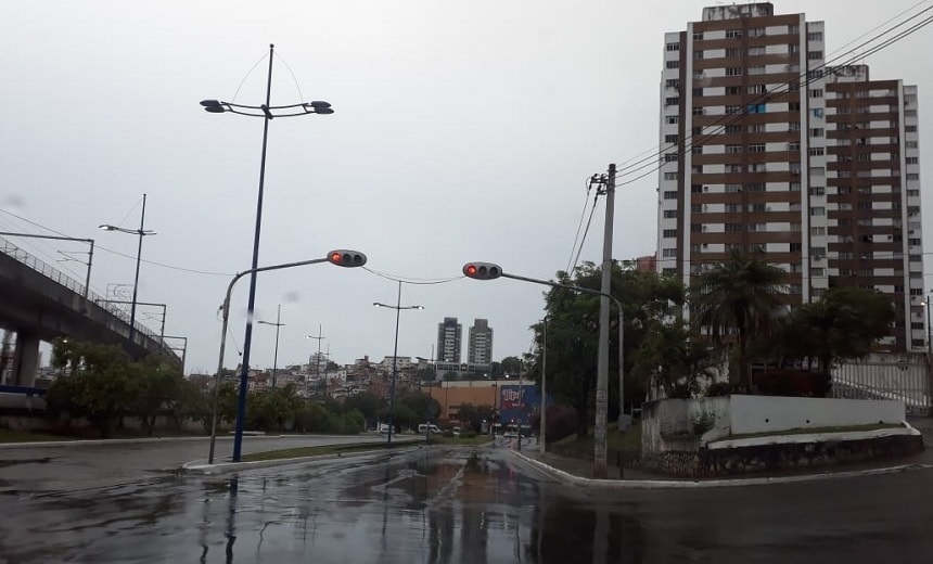 Tempo permanece instável e chuva continua em Salvador e Região Metropolitana