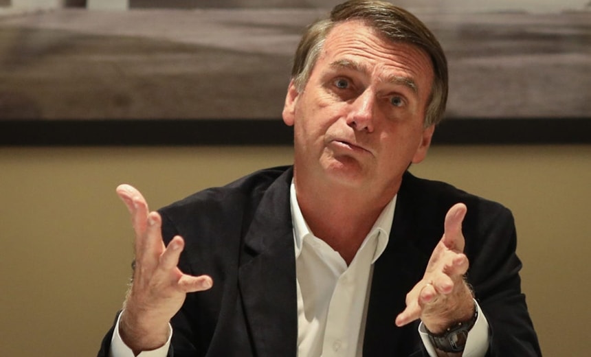 Jair Bolsonaro passa mal no voo de Brasília para o Rio de Janeiro