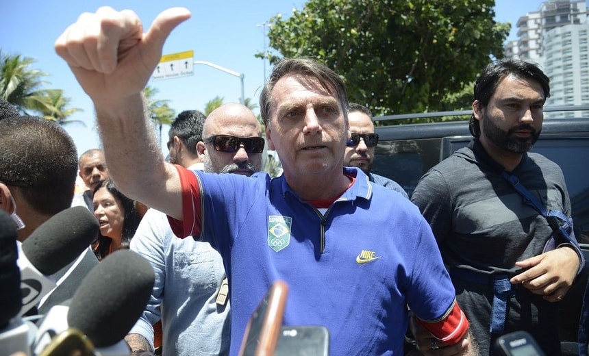 Bolsonaro diz que deve remarcar cirurgia para ir ao Fórum Econômico em Davos