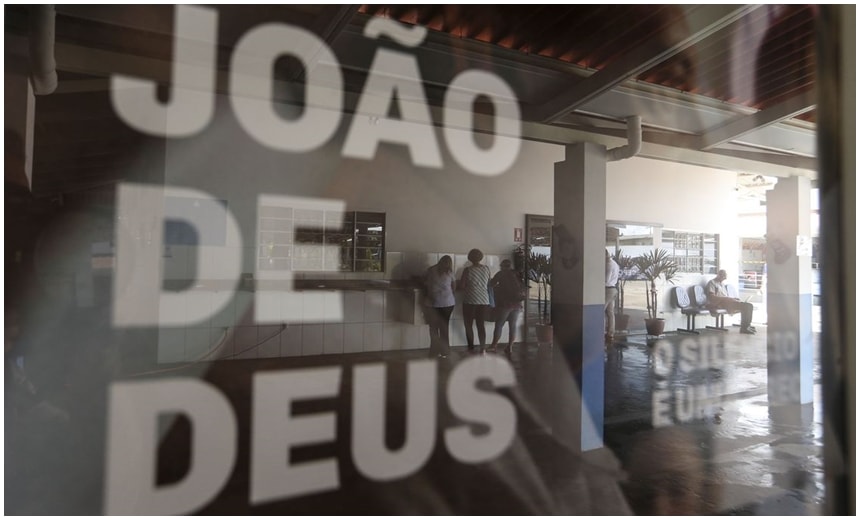 Mesmo com denúncias, centro de João de Deus mantém atendimentos