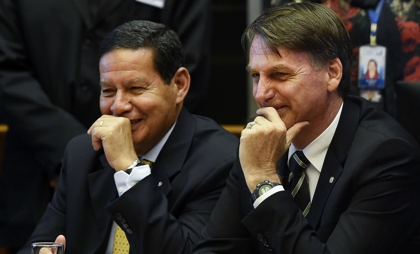 TSE rejeita ação do PT para cassar presidente eleito Bolsonaro e o vice Mourão