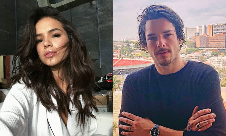 Bruna Marquezine e Luca Ewbank curtem ano novo em Noronha e usam fitas iguais