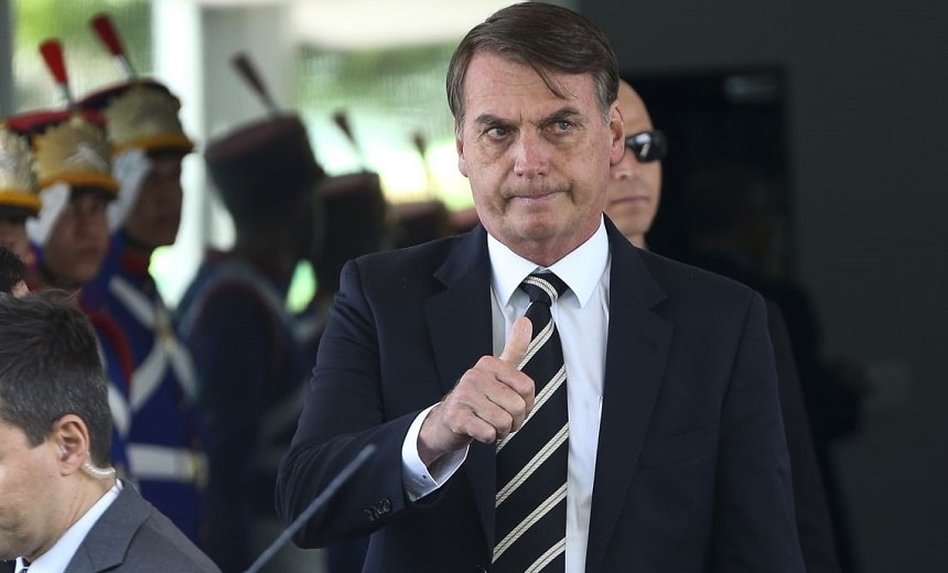 Jair Bolsonaro faz terceira reunião ministerial em duas semanas