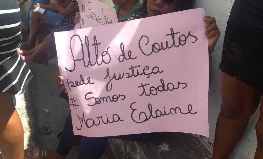 Em clima de tristeza e protestos garota encontrada morta em Alto de Coutos é sepultada