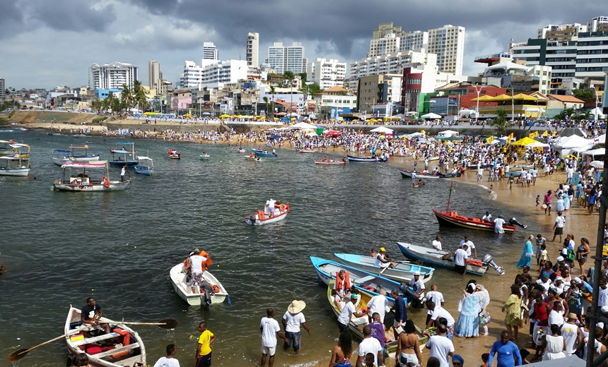 Cadastramento de ambulantes para festa de Iemanjá começa nesta quinta-feira