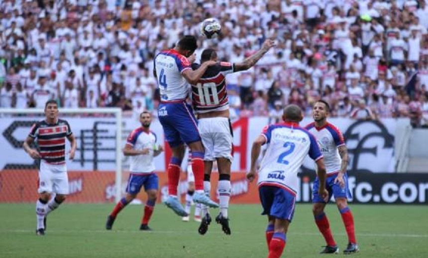 Pela Copa do Nordeste, Bahia vence por 3 a 1 o Santa Cruz, na Arena Pernambuco