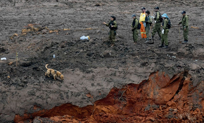 No 7º dia após desastre em Brumadinho, número de vítimas aumenta e esperança diminui