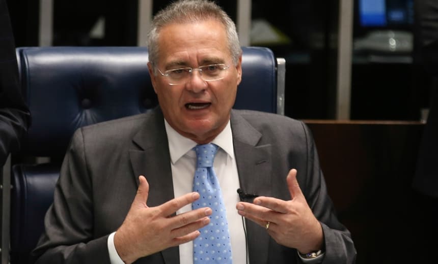 Renan Calheiros retira candidatura à presidência do Senado