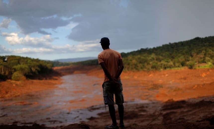 Buscas por vítimas em Brumadinho chegam ao décimo dia