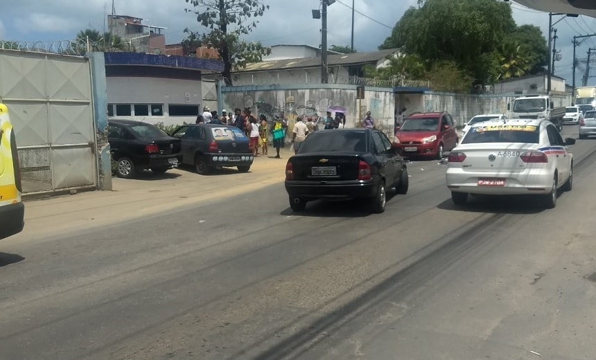 Em protesto, vendedores ambulantes fazem furdunço no bairro da Mata Escura