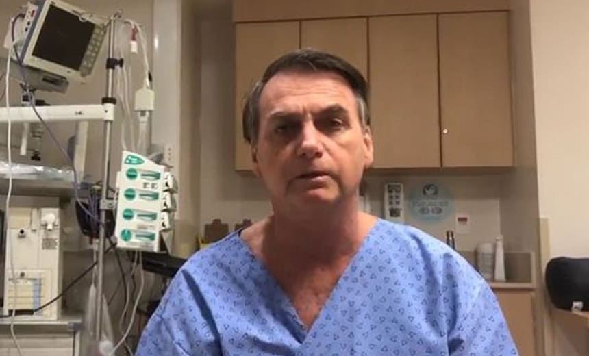 Bolsonaro está com pneumonia, aponta boletim médico