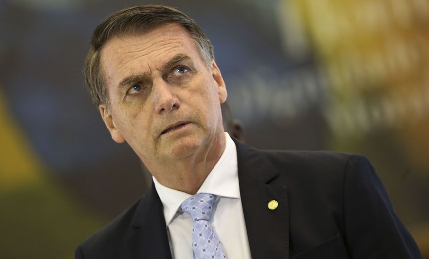 Bolsonaro assina decretos para indulto e antecipação de benefícios a atingidos em Minas