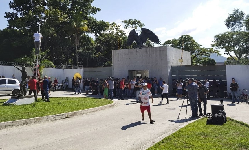 Alojamento no CT do Flamengo não constava na licença, diz prefeitura