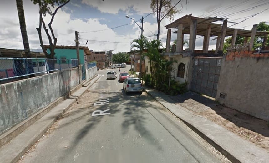 Dois homens e uma mulher são baleados no bairro de Rio Sena, em Salvador