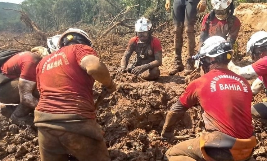 Bombeiros baianos que atuaram em Brumadinho retornam a Salvador