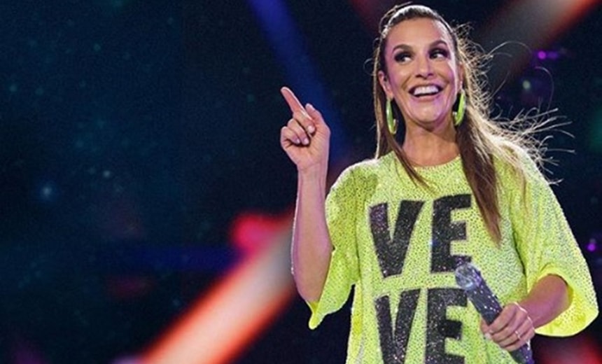 Ivete Sangalo curte praia do Farol da Barra ao som de &#8216;Teleguiado&#8217;; veja vídeo