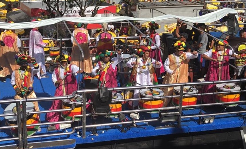 Olodum comemora 40 anos na avenida: &#8220;Carnaval é igual a Copa do Mundo&#8221;