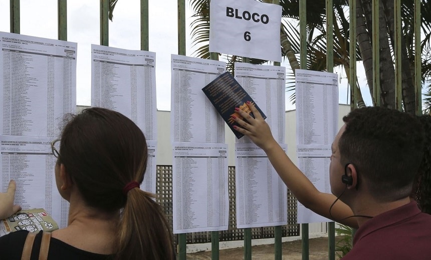 Estudantes têm até esta sexta-feira para participar da lista de espera do ProUni