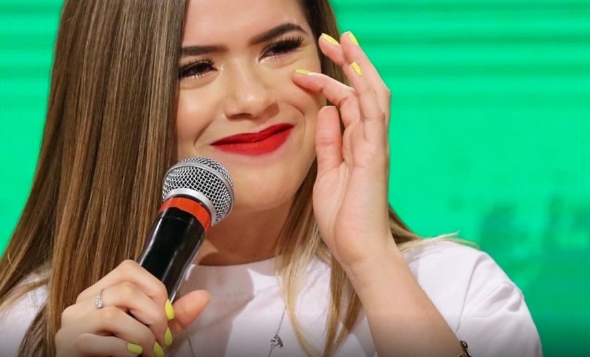 Maisa conta novidades sobre seu programa durante entrevista a Danilo Gentili