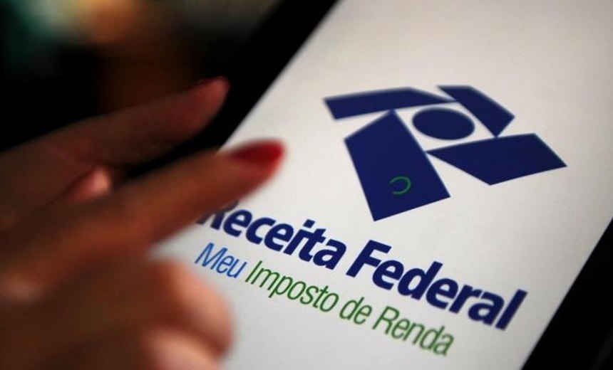 Receita Federal cria chat para regularizar débitos de pessoas físicas