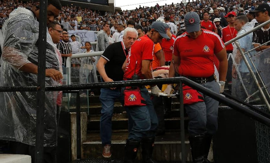 Aos 23 anos, torcedor do Corinthians morre após passar mal durante jogo