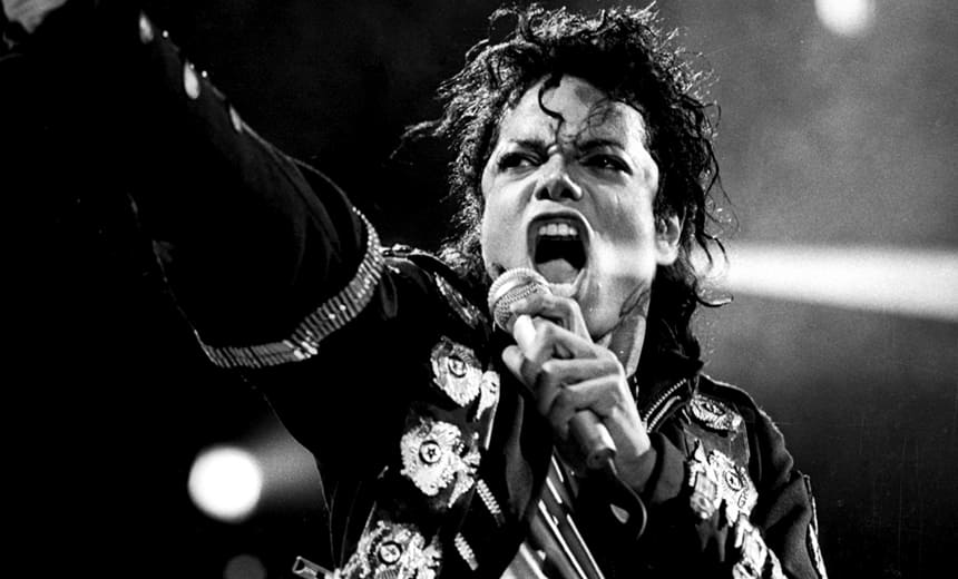 Fã muda nome para Michael Jackson e se arrepende após assistir documentário do músico