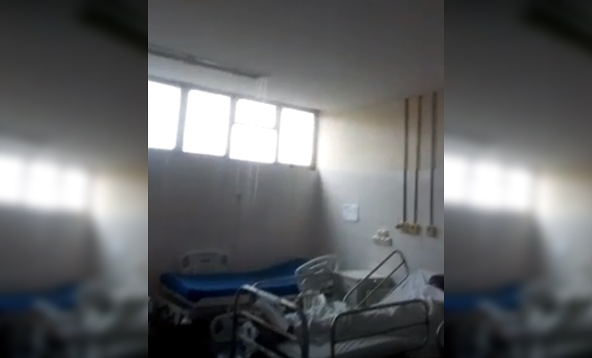 Vídeo mostra goteira e alagação dentro de leito em hospital público de Lauro de Freitas