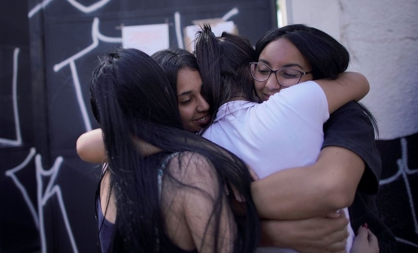 Estudantes retomam atividades em escola de Suzano 13 dias após ataques