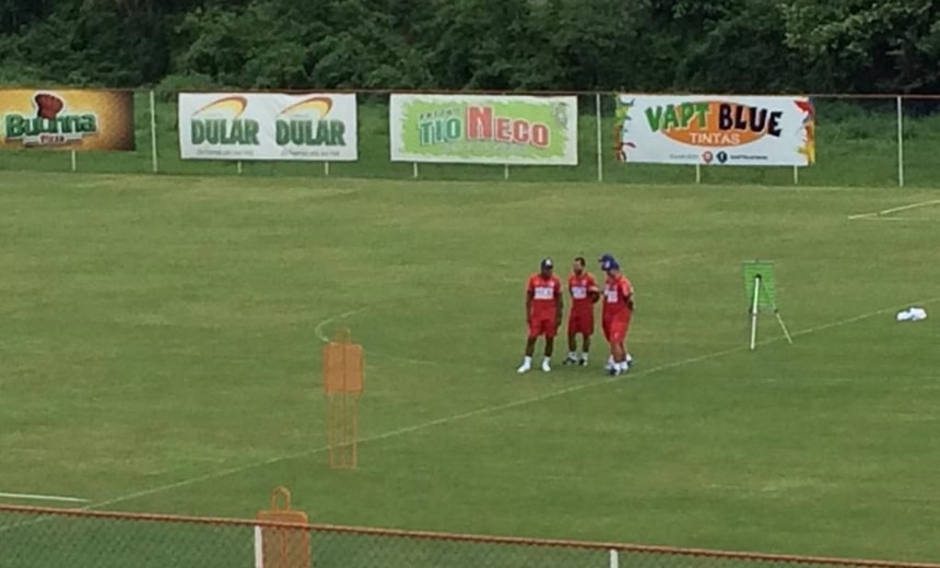 Sem tempo a perder, Roger Machado comanda primeiro treino à frente do Bahia