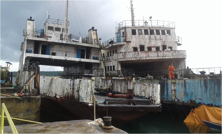 Ferries parados há quase 20 anos passam por processo de reciclagem; confira