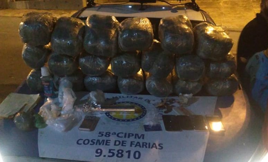 Três suspeitos são flagrados com cerca de 21 kg de drogas na ladeira do Capoteiro