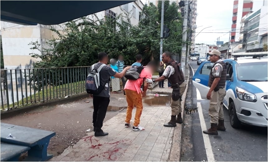 Homem é baleado no rosto durante tentativa de assalto no bairro do Canela; veja vídeos