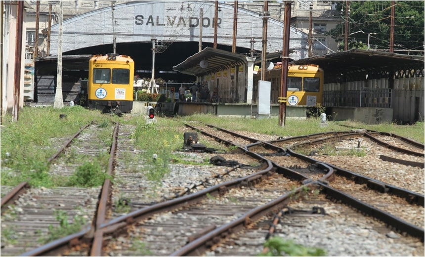 Trens do subúrbio ferroviário de Salvador estão parados nesta quinta-feira