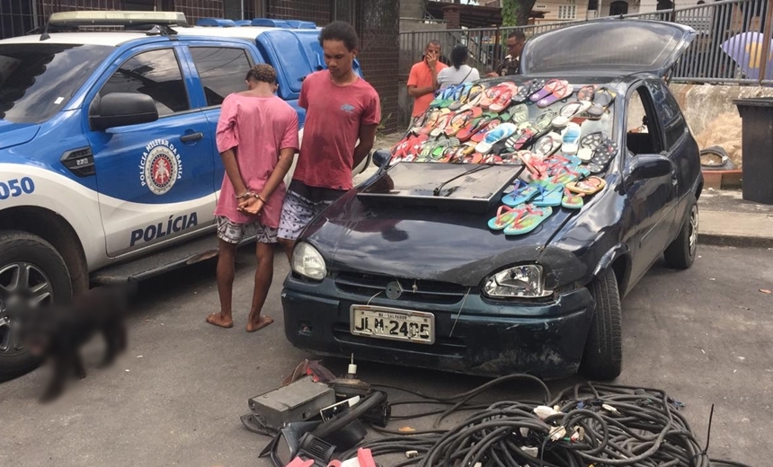 Homem é preso e adolescente apreendido, por arrombamento a loja de sandálias