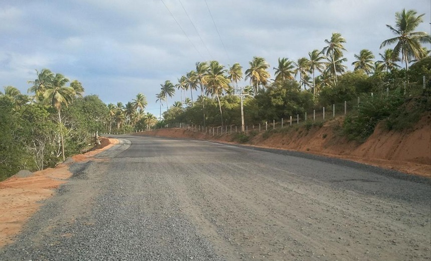 Casal é sequestrado, torturado e morto e corpos são encontrados às margens da BA-099